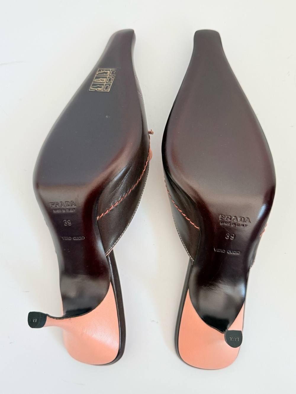 Prada SS 2002 Vintage Cacao Pink Bow Eyelet Leather Mules Heels 39 - Picture 8 of 12